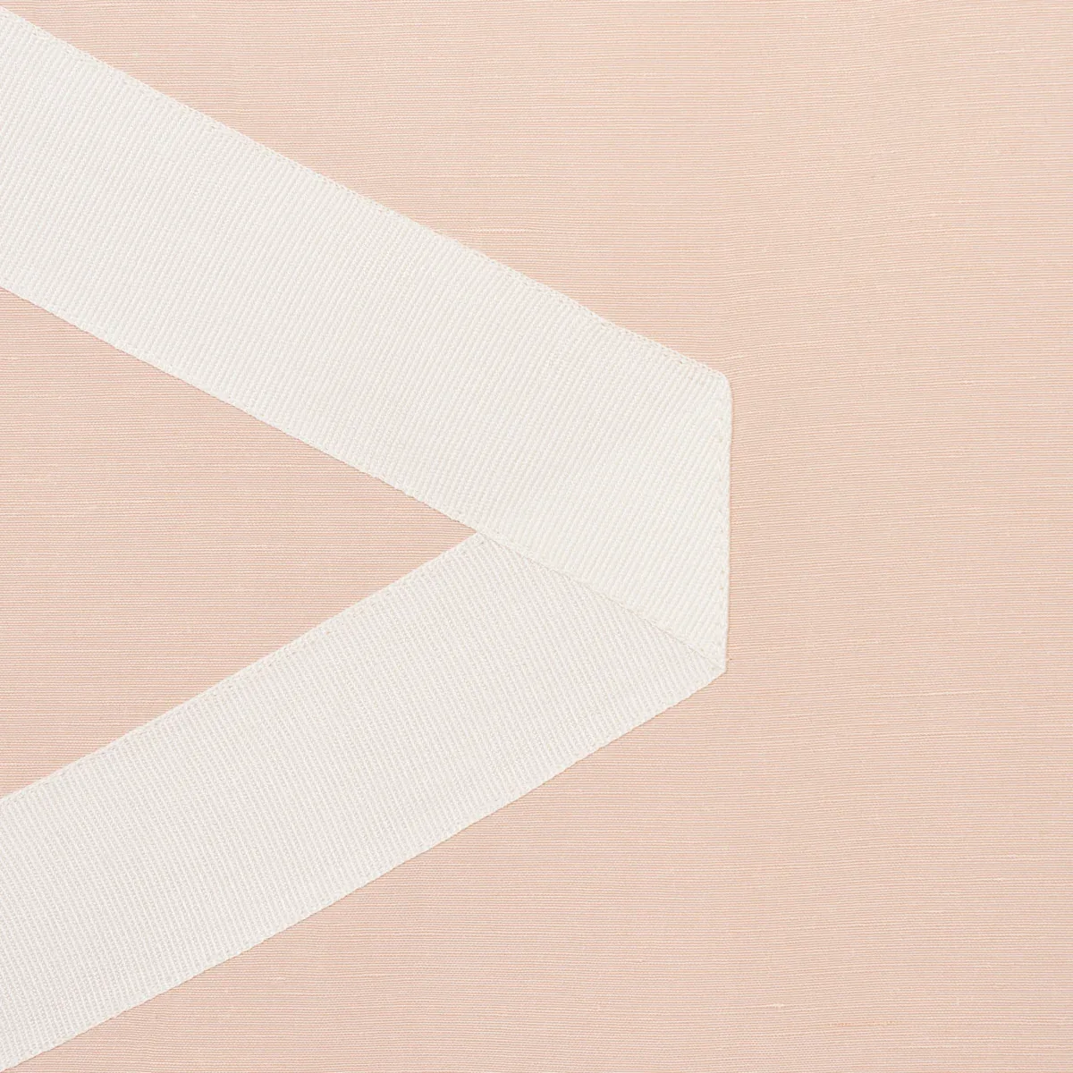 LEGERE LINEN SILK APPLIQUÉ fabric IVORY ON BLUSH color by Schumacher