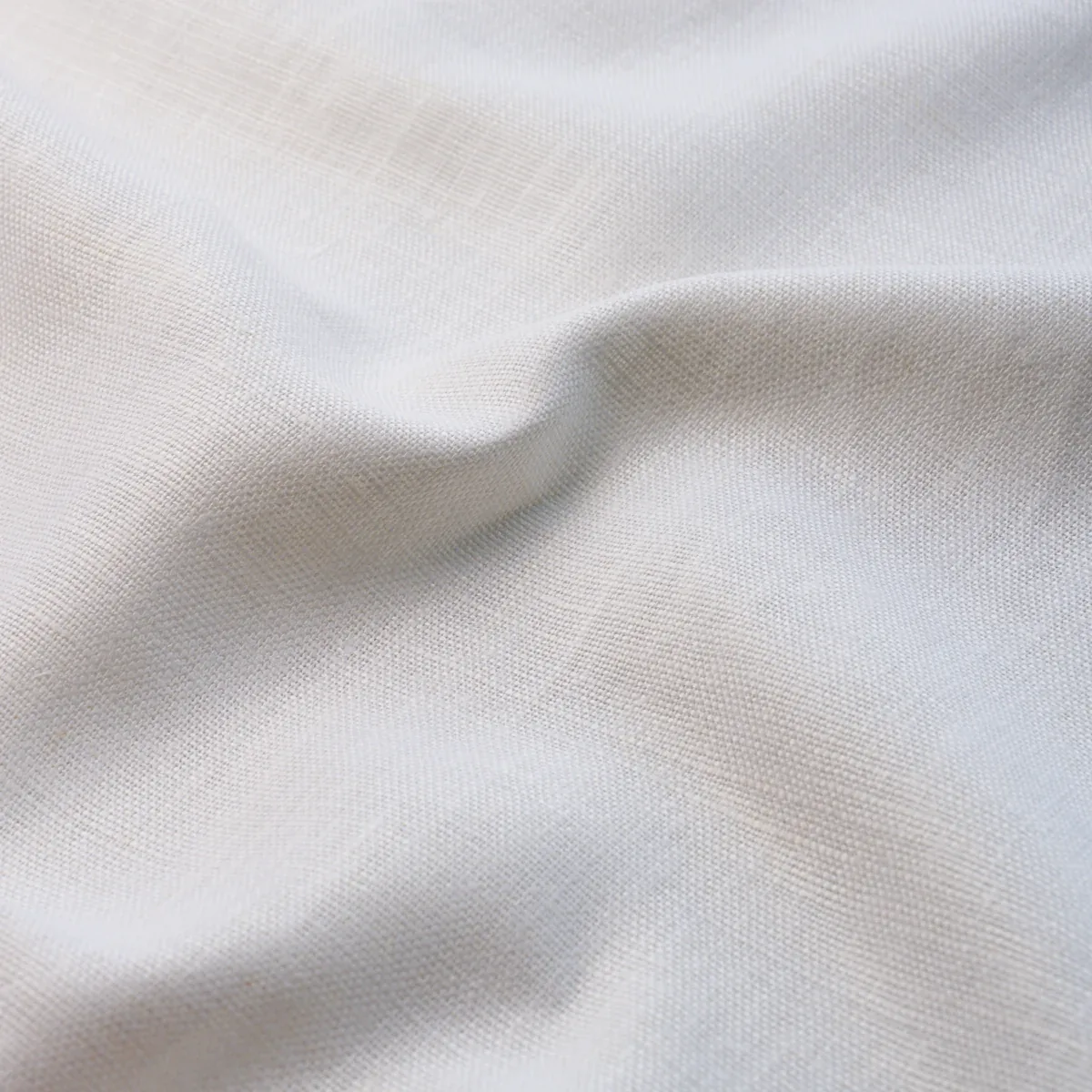 LEO GLAZED LINEN Fabric – IVORY | Schumacher | Wallpaper Twi LEO GLAZED LINEN fabric IVORY color by Schumacher