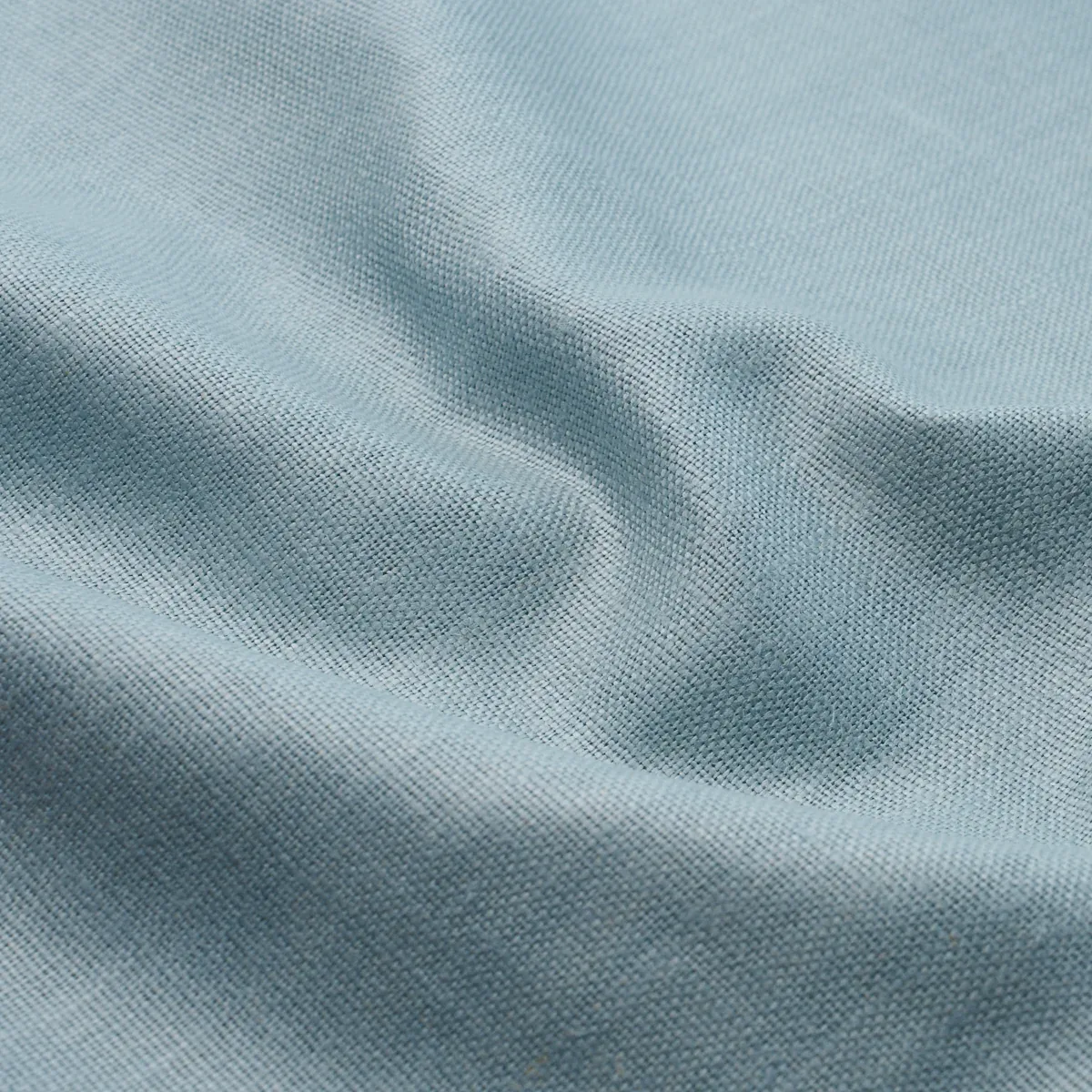 LEO GLAZED LINEN Fabric – SKY | Schumacher | Wallpaper Twins LEO GLAZED LINEN fabric SKY color by Schumacher