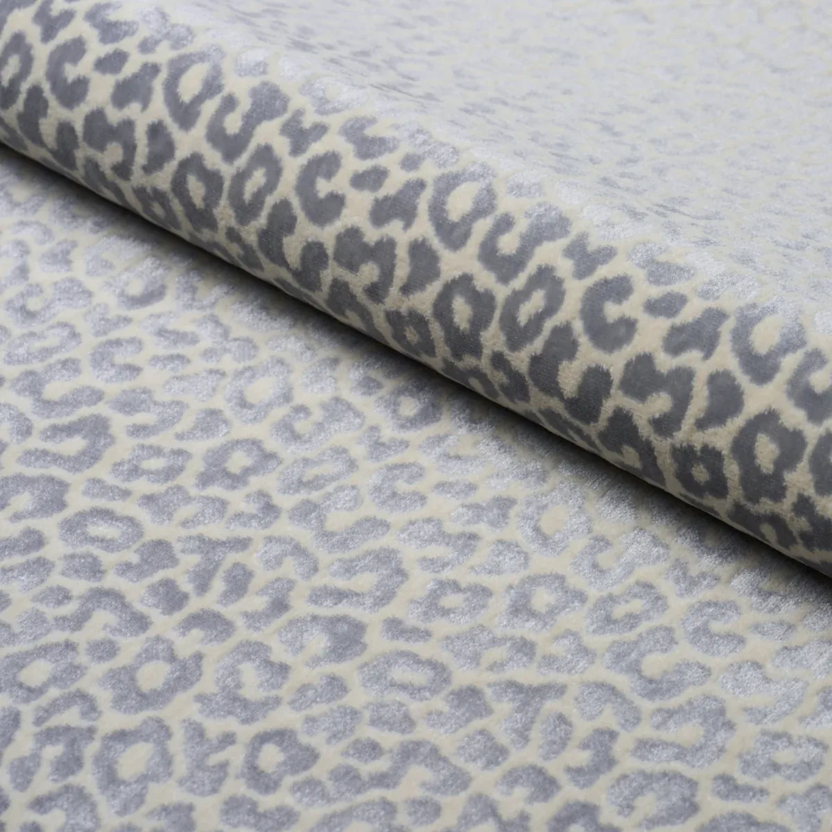 68827 | MADELEINE VELVET – CIEL