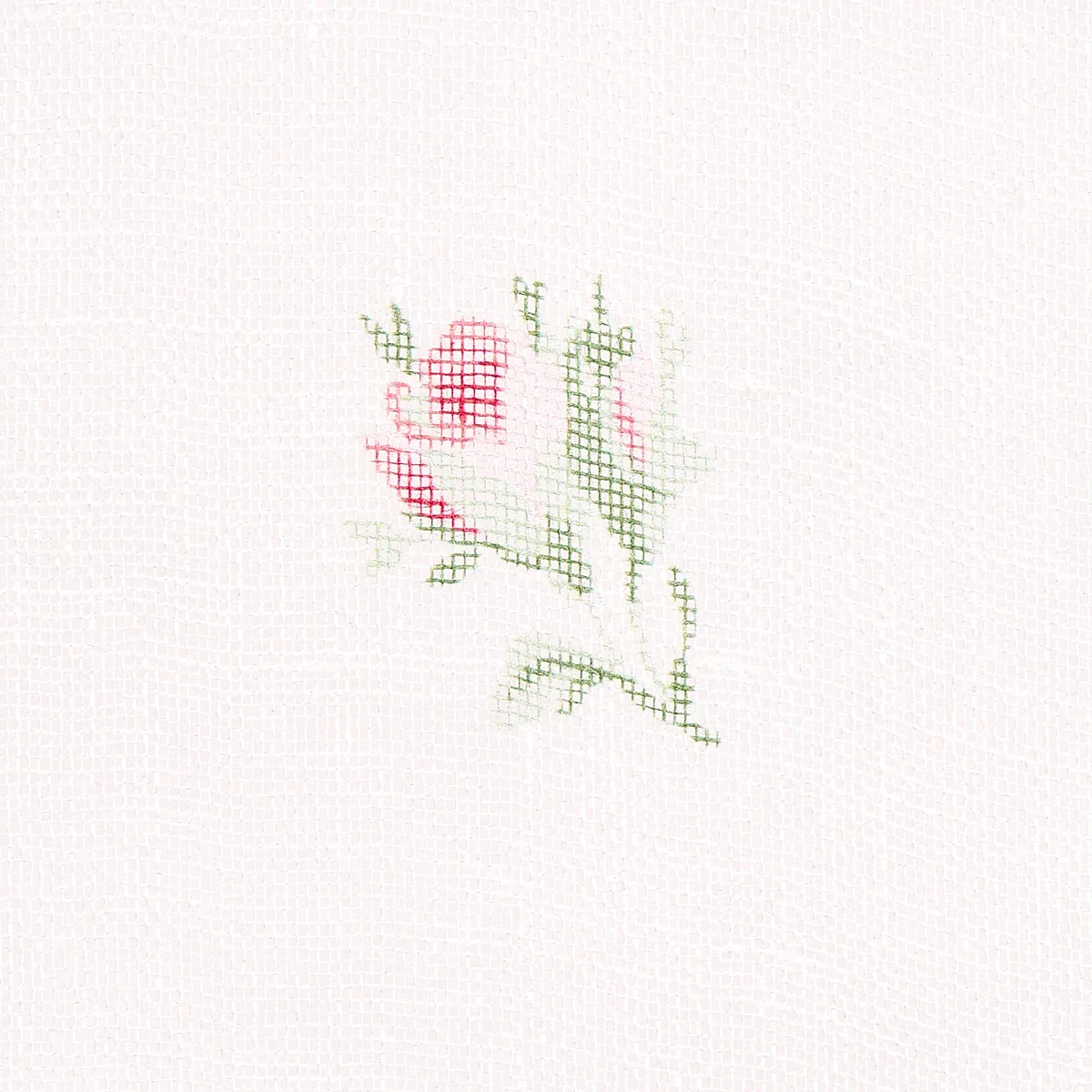 MARGIE FLORAL SHEER Fabric – ROSE | Schumacher | Wallpaper T MARGIE FLORAL SHEER fabric ROSE color by Schumacher