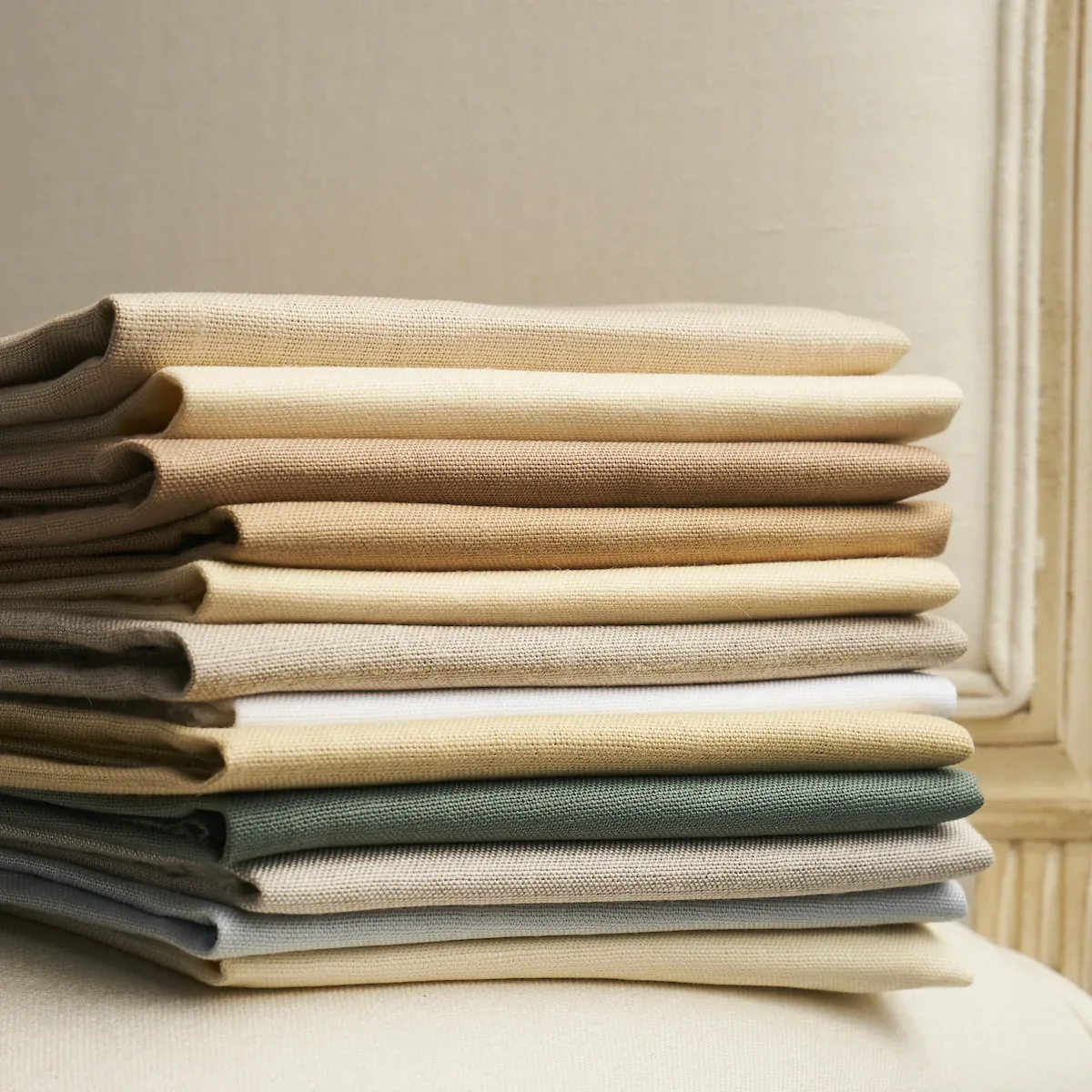 MIDDLETON LINEN Fabric – CREAM | Schumacher | Wallpaper Twin MIDDLETON LINEN fabric CREAM color by Schumacher