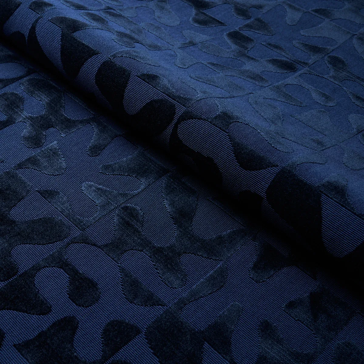 82992 | MODERN DANCE VELVET – MIDNIGHT BLUE