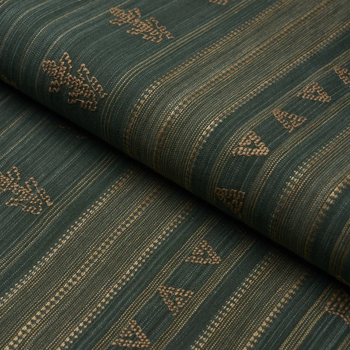 NIMA EMBROIDERED COTTON LINEN Fabric – JUNGLE GREEN | Schuma NIMA EMBROIDERED COTTON LINEN fabric JUNGLE GREEN color by Schumacher