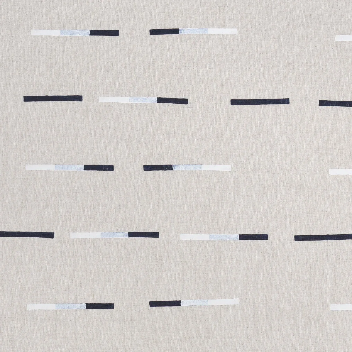 74031 | OVERLAPPING DASHES – NAVY