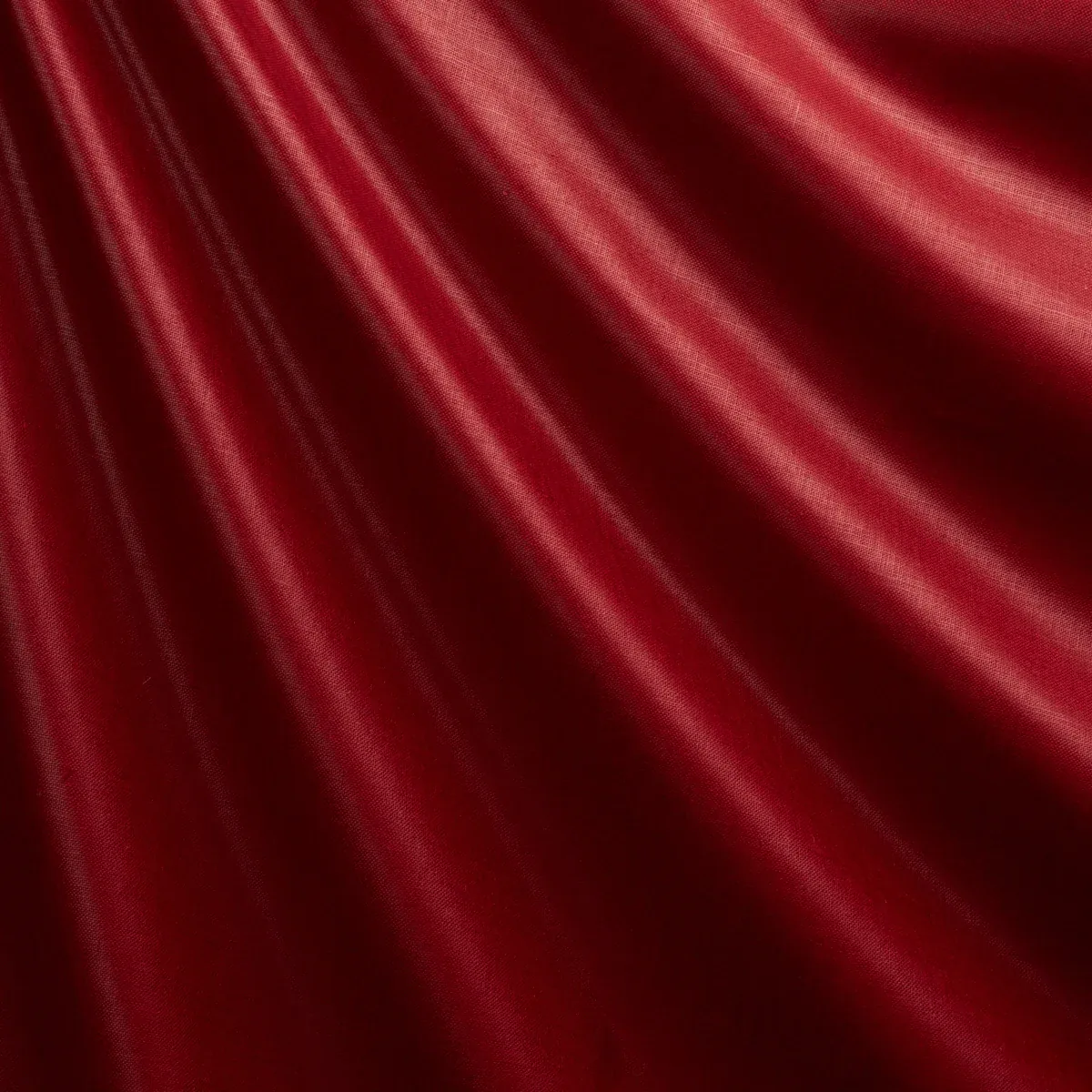 PATENT LINEN Fabric – RED | Schumacher | Wallpaper Twins PATENT LINEN fabric RED color by Schumacher