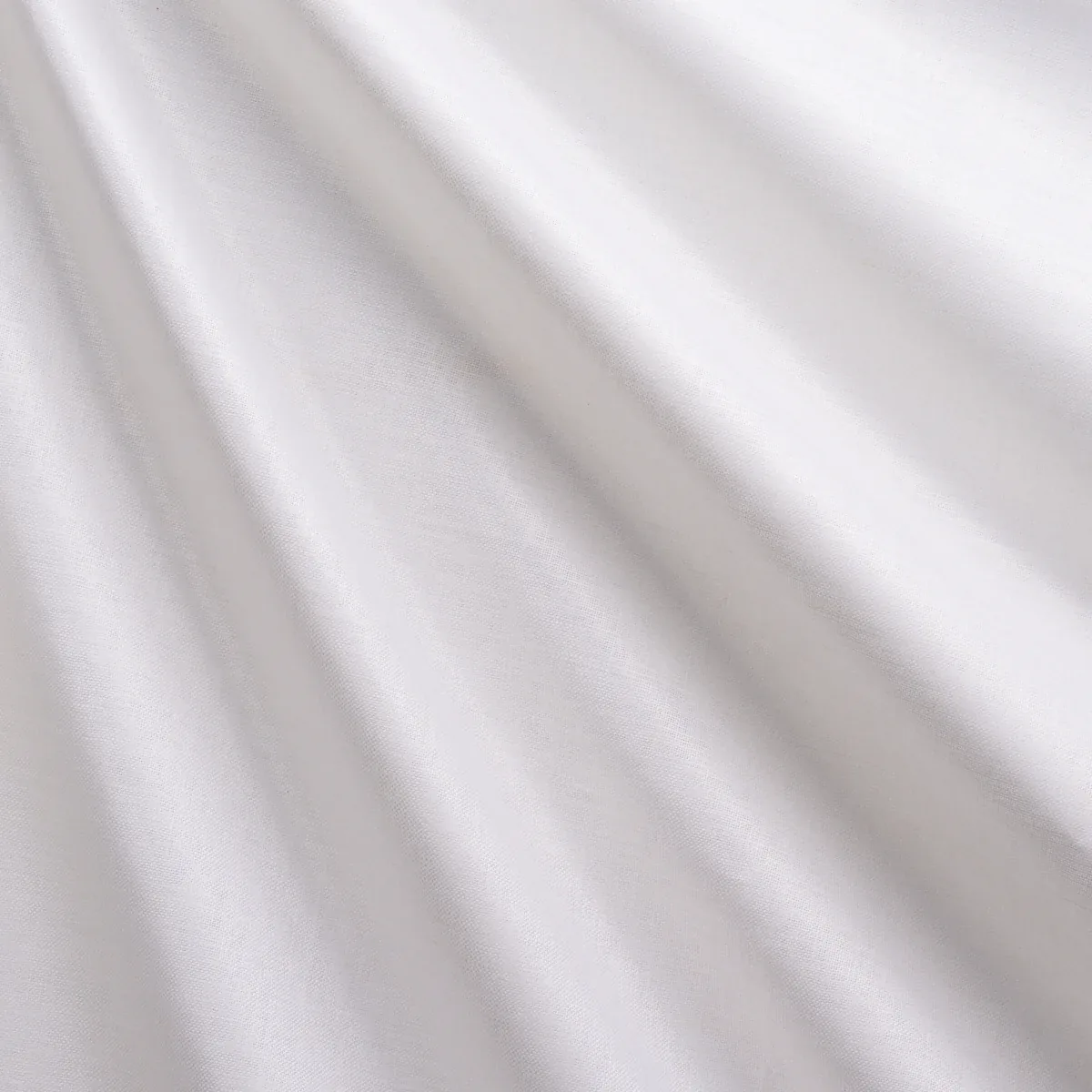 PATENT LINEN Fabric – WHITE | Schumacher | Wallpaper Twins PATENT LINEN fabric WHITE color by Schumacher