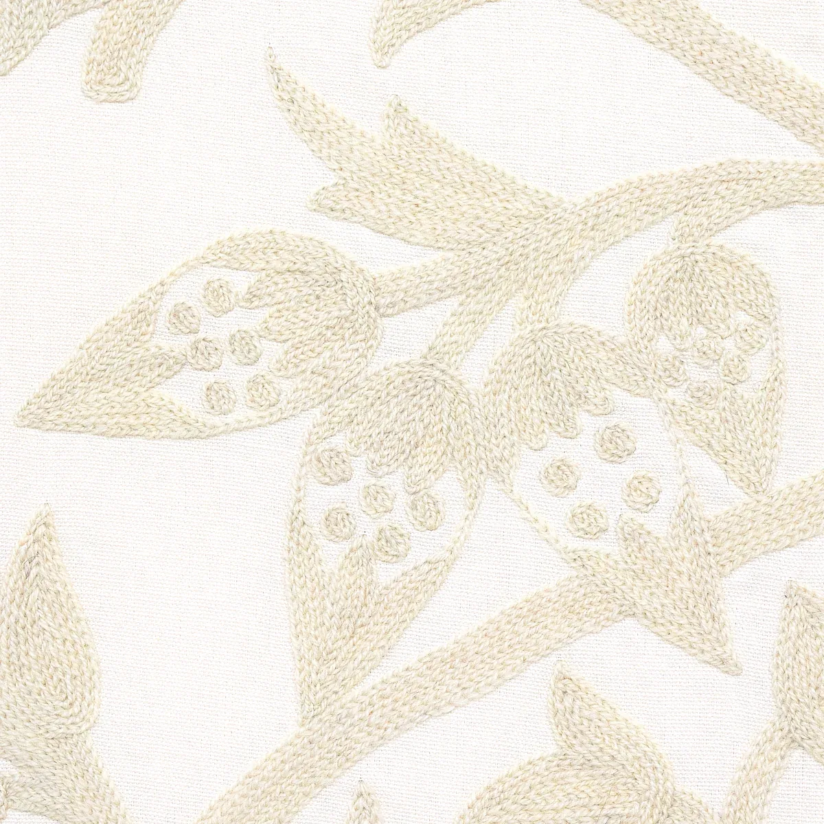 Sissinghurst Crewel Fabric – IVORY | Schumacher | Wallpaper Sissinghurst Crewel fabric IVORY color by Schumacher