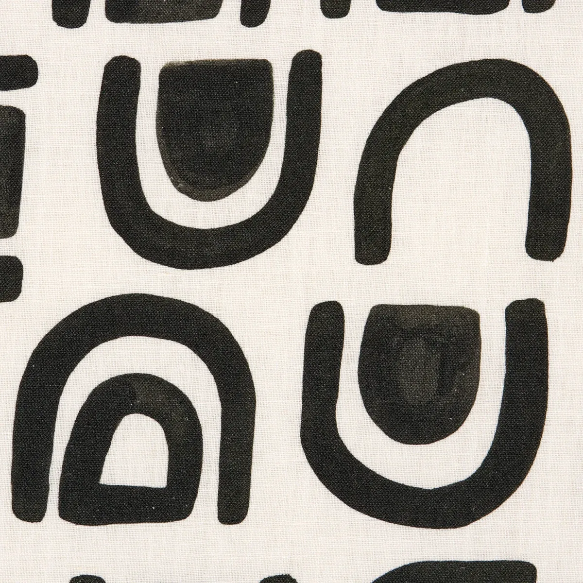 THRESHOLD PRINTED LINEN Fabric – CARBON | Schumacher | Wallp THRESHOLD PRINTED LINEN fabric CARBON color by Schumacher