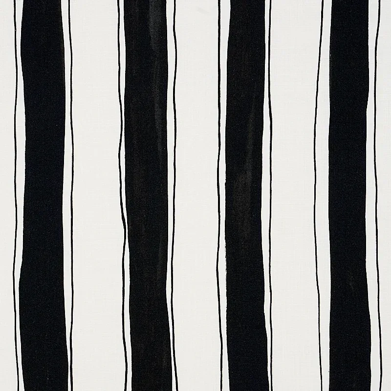 179702 | TRACING STRIPES – BLACK