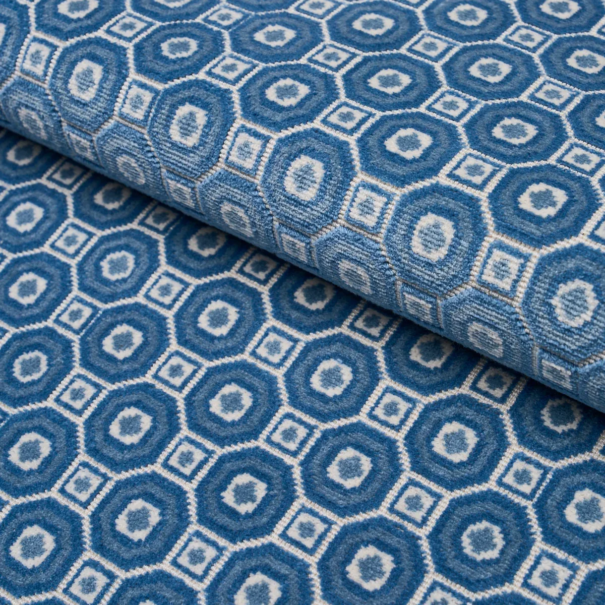 84892 | TRIANON CUT VELVET – AZUR