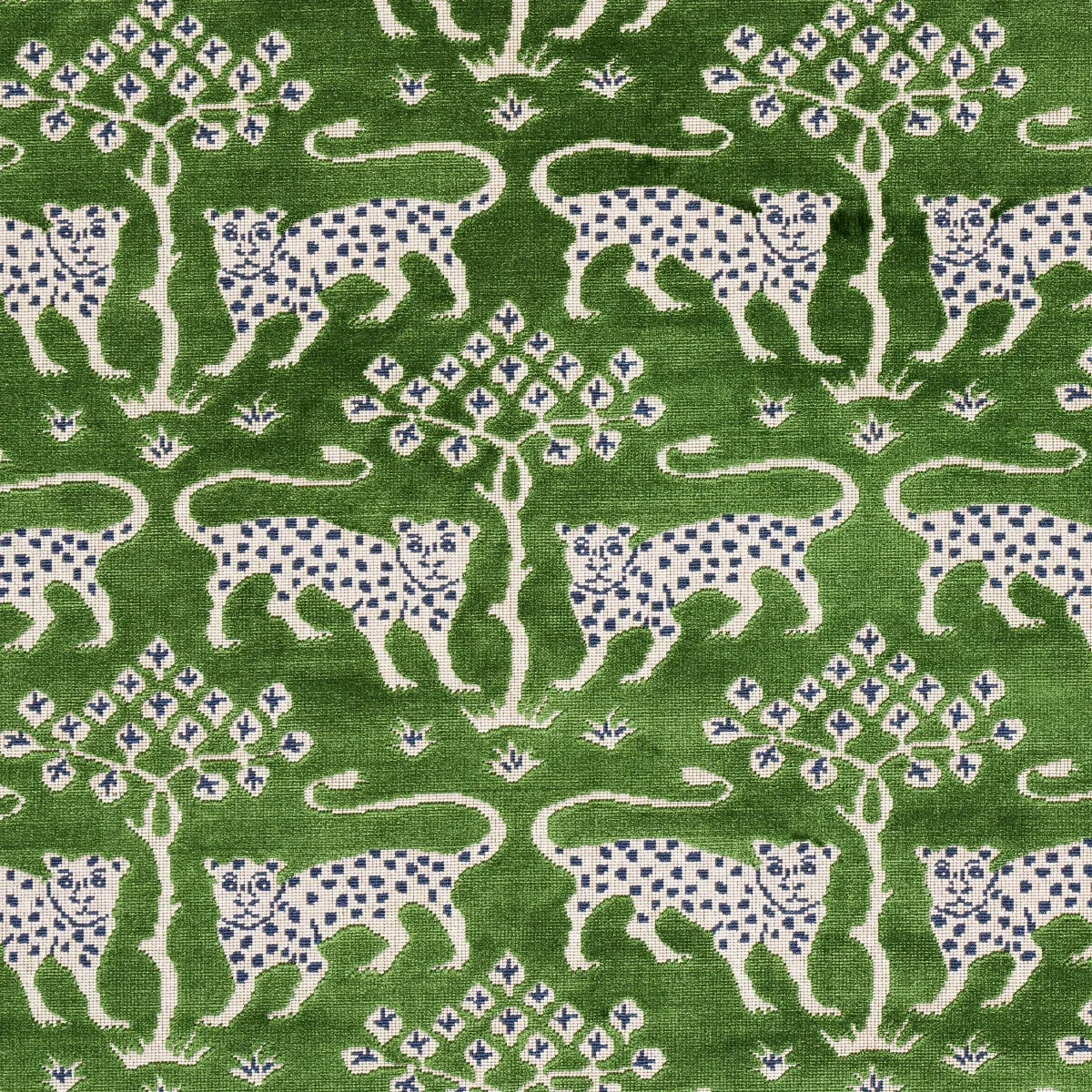 80084 | WOODLAND LEOPARD VELVET – EMERALD
