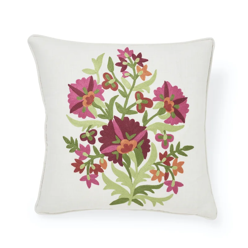 SO7574104 | Antalya Medallian Pillow Pair - Garnet Schumacher Antalya Medallian Pillow Pair in Garnet (SO7574104)