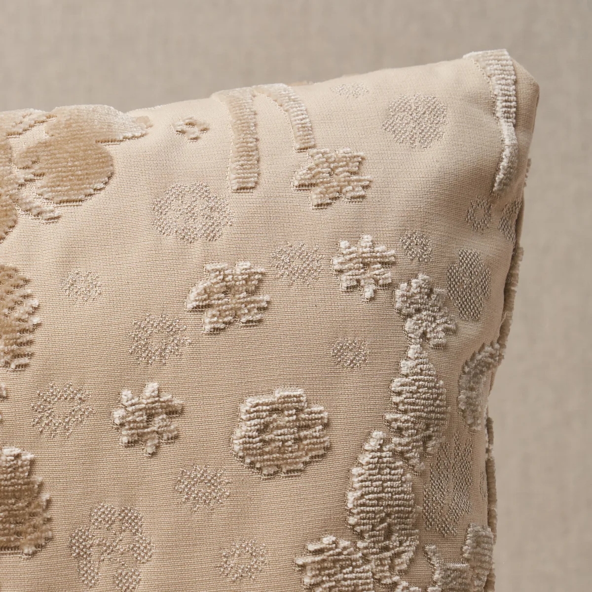Schumacher Arbor Forest Pillow in Champagne (SO8131111)