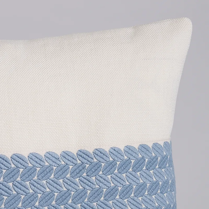 SO7065315 | Berkeley Pillow - Sky Schumacher Berkeley Pillow in Sky (SO7065315)