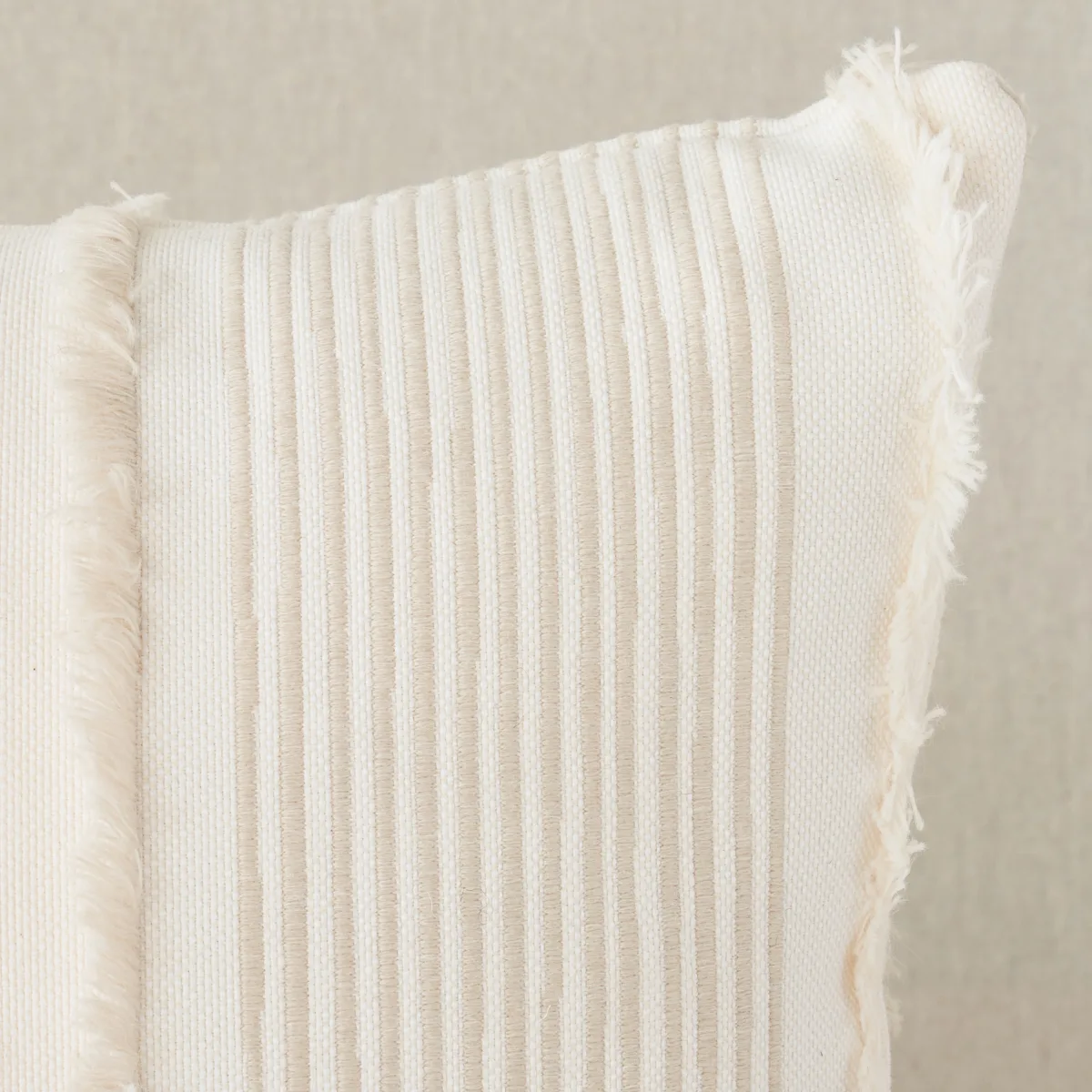 Schumacher Billy I/O Pillow in Natural (SO8111118)