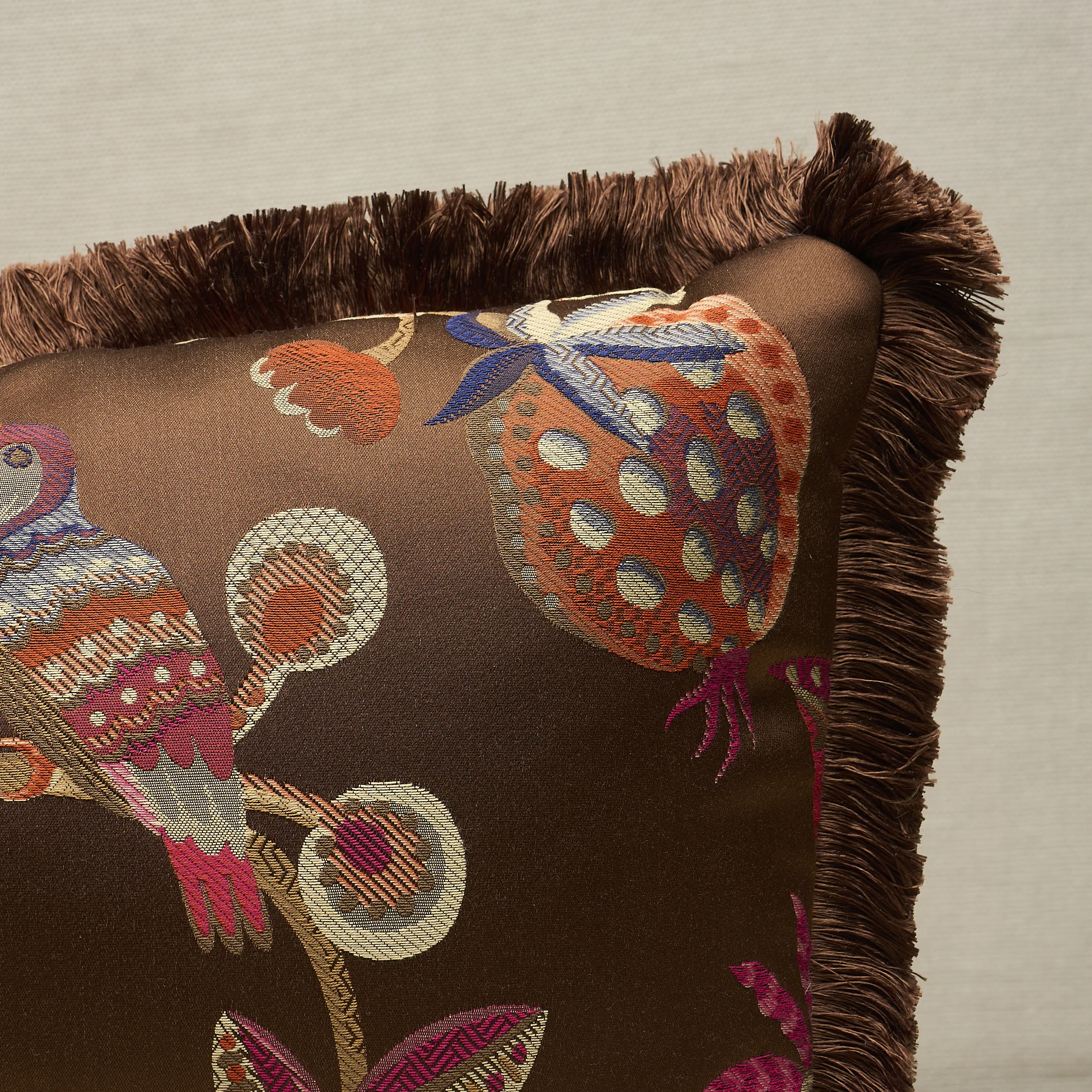 SO8511118 | Birds of Paradise Pillow - Chestnut Schumacher Birds of Paradise Pillow in Chestnut (SO8511118)