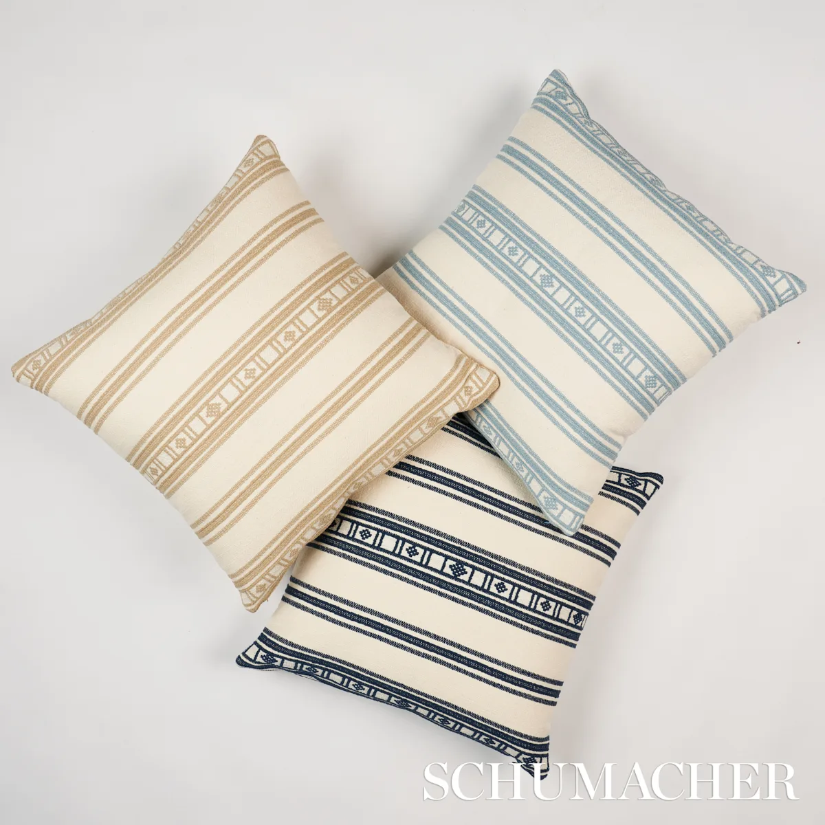SO7448306 | Buena Vista Pillow - Indigo Schumacher Buena Vista Pillow in Indigo (SO7448306)