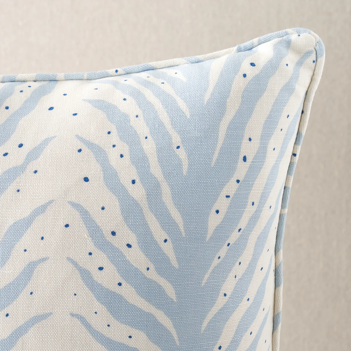 Schumacher Creeping Fern Pillow in Sky (SO17948005)