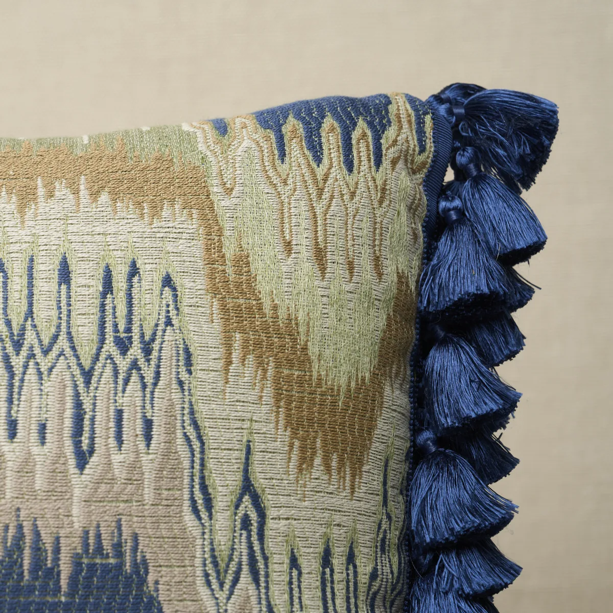 Schumacher Elio Flamestitch Pillow in Indigo (SO8613113)