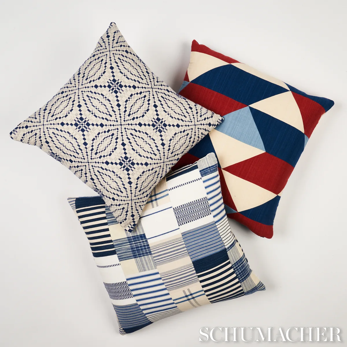 SO8288006 | Erindale Pillow - Americana Schumacher Erindale Pillow in Americana (SO8288006)