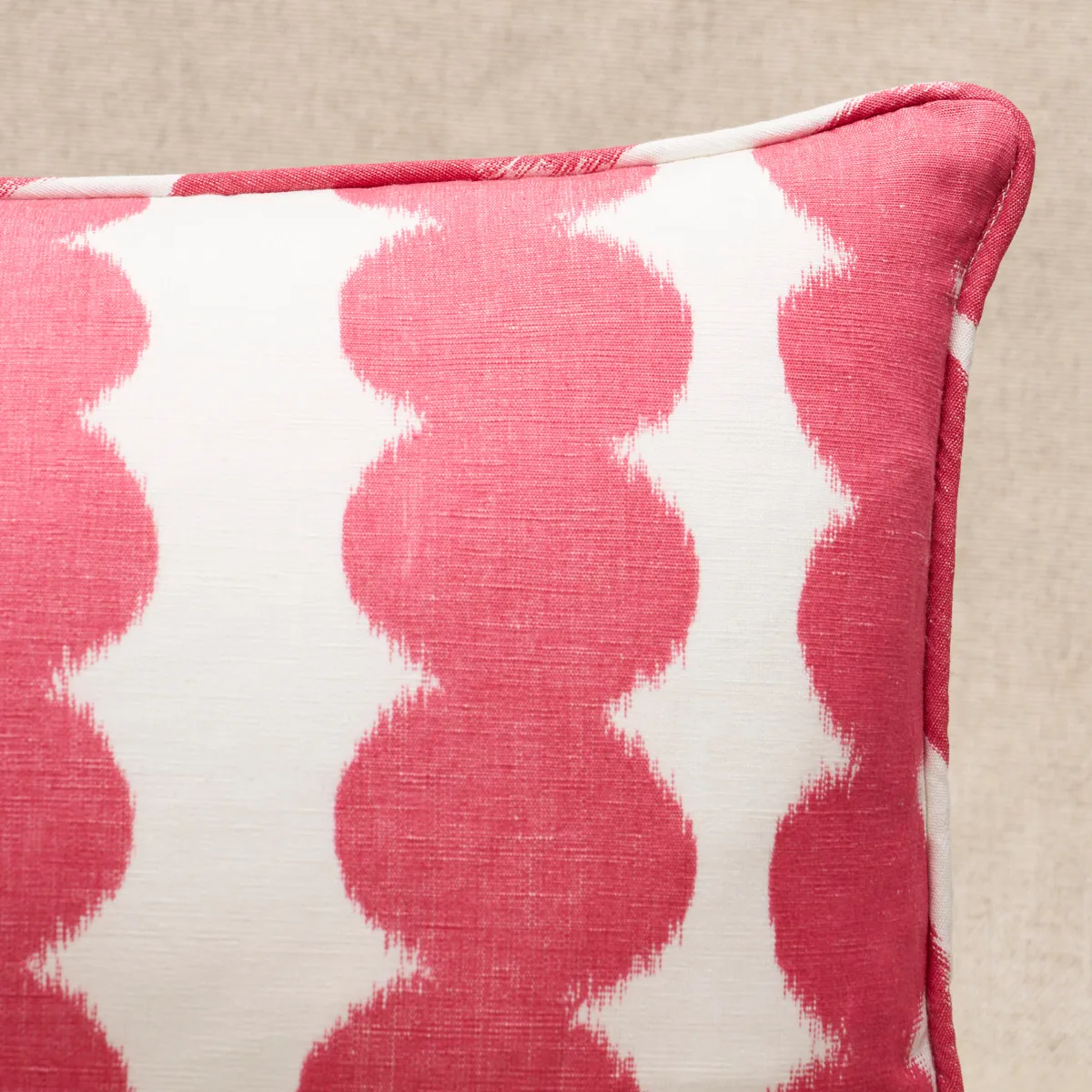 Schumacher Full Circle Pillow in Fuschia (SO17625518)