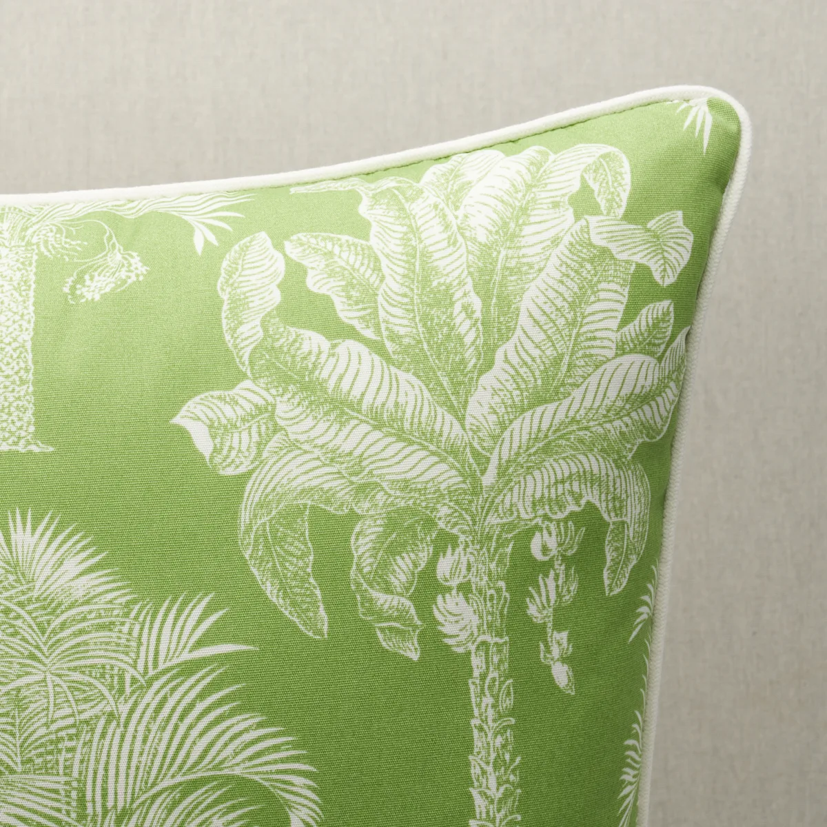 SO18096006 | Grand Palms I/O Pillow - Green Schumacher Grand Palms I/O Pillow in Green (SO18096006)