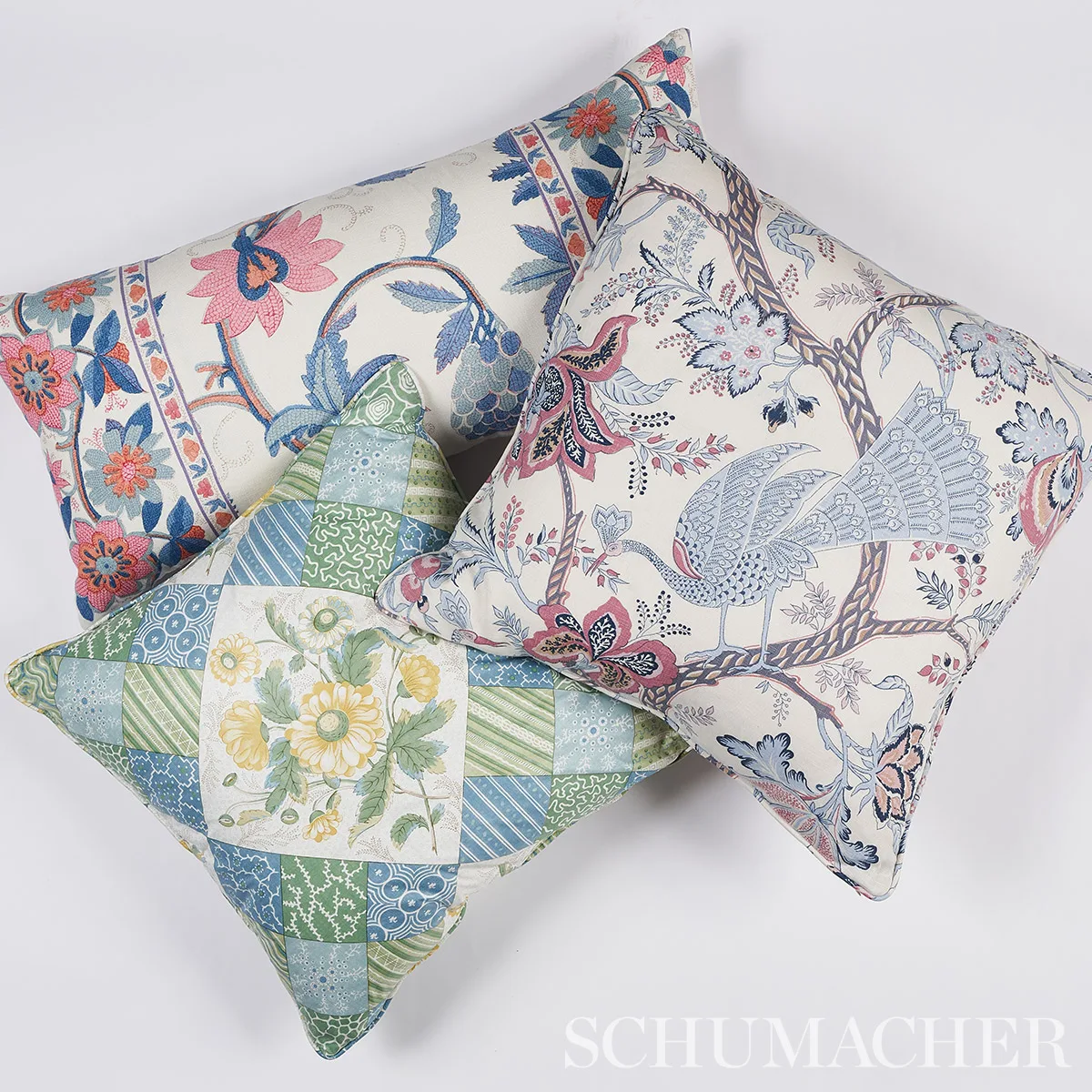 SO18011230 | Indali Bordered Linen Pillow - Rose & Indigo Schumacher Indali Bordered Linen Pillow in Rose & Indigo (SO18011230)