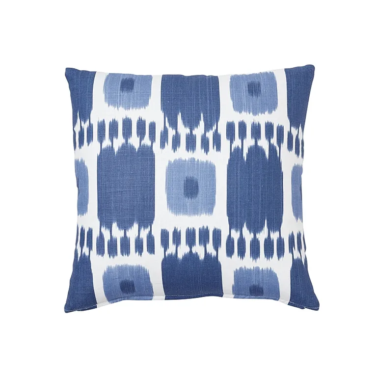 Schumacher Kandira Pillow in Blues (SO17440304)