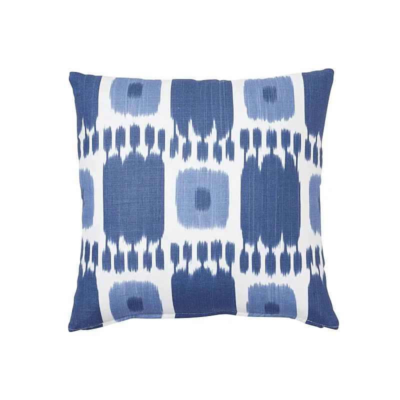 Schumacher Kandira Pillow in Blues (SO17440304)