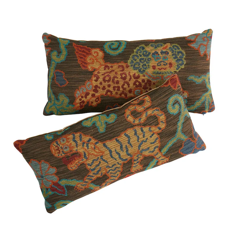 SO626800118 | Khotan Weave Pillow a - Sable Schumacher Khotan Weave Pillow a in Sable (SO626800118)
