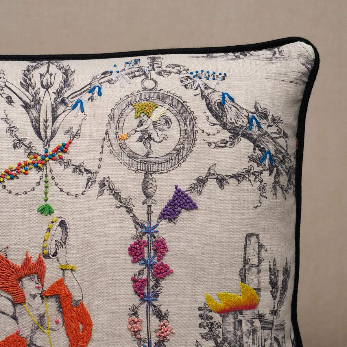 Schumacher La Liberté Americaine Pillow in Multiverse (SO8452004)