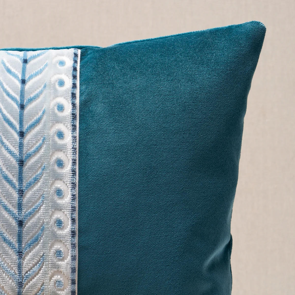 SO7762312 | Marion Velvet Pillow - Prussian Schumacher Marion Velvet Pillow in Prussian (SO7762312)