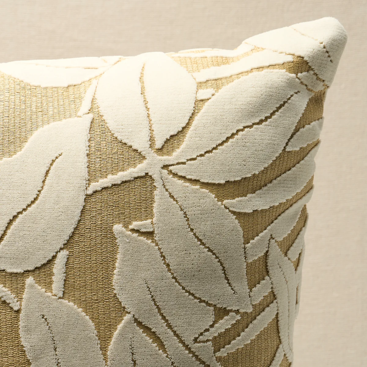Schumacher Miramar I/O Velvet Pillow in White Sand (SO8432006)