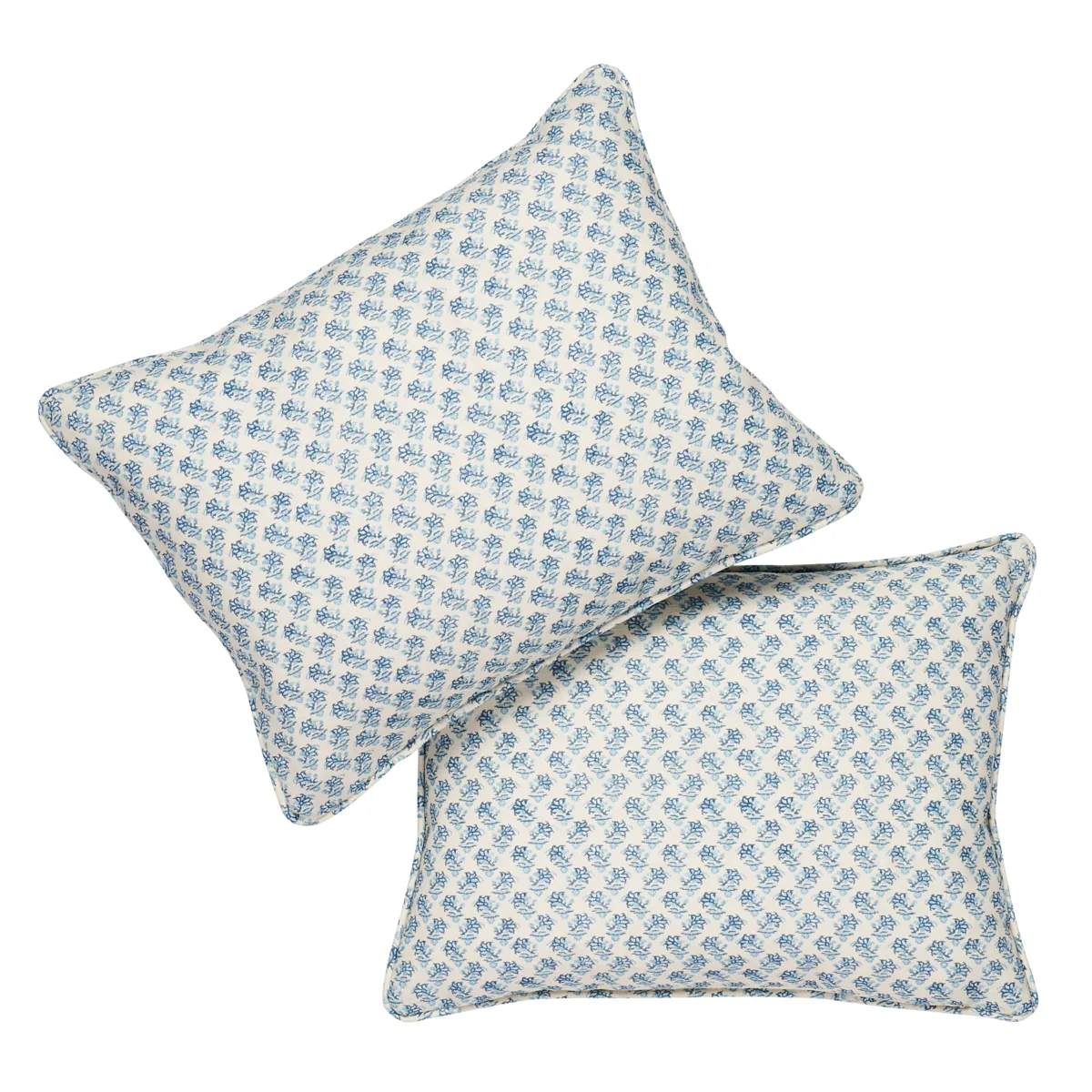 SO18076012 | Oleander I/O Pillow - Indigo Schumacher Oleander I/O Pillow in Indigo (SO18076012)