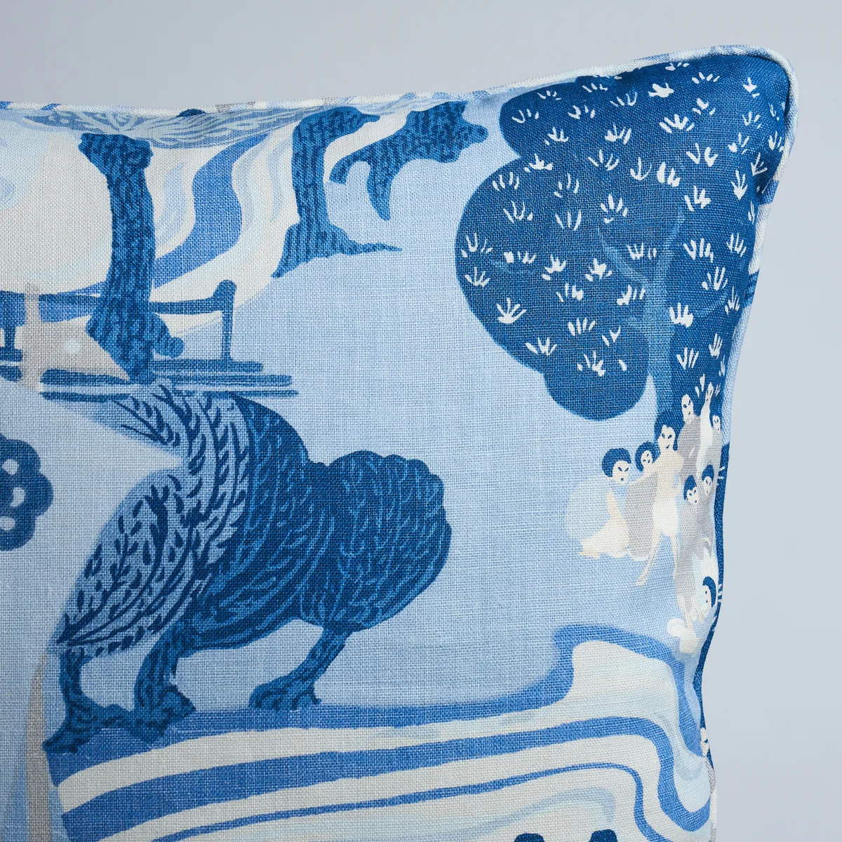 Schumacher Pearl River Pillow in Blues (SO17306506)