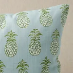 SO18102013 | Piña Cove I/O Pillow - Aquamarine Schumacher Piña Cove I/O Pillow in Aquamarine (SO18102013)