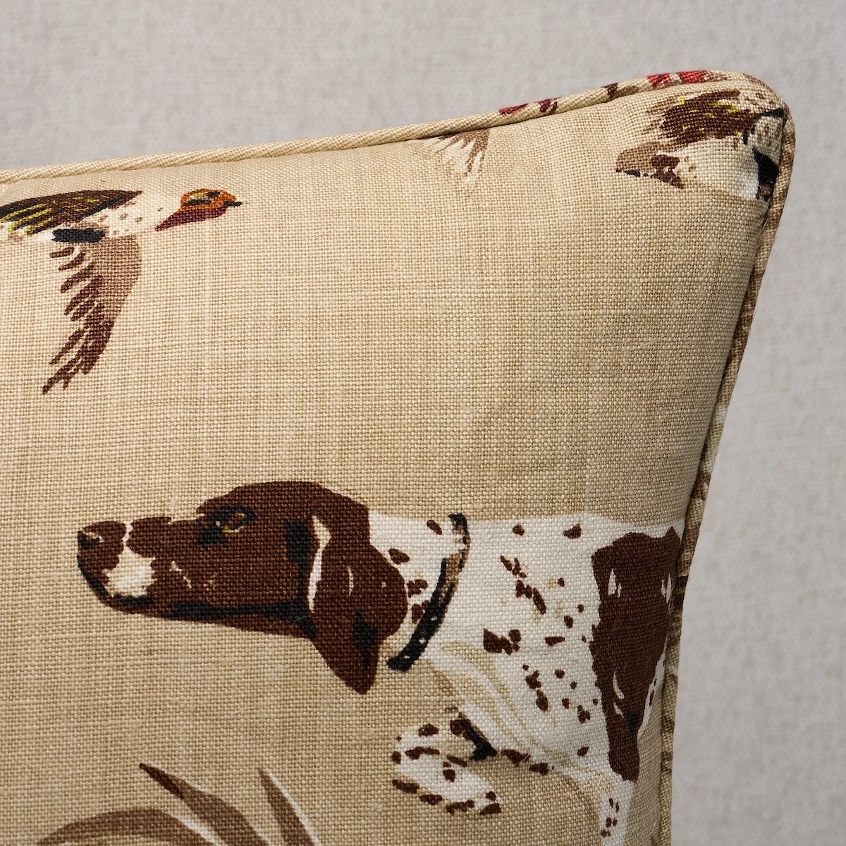 SO17516006 | Pointers Pillow - Tan Schumacher Pointers Pillow in Tan (SO17516006)