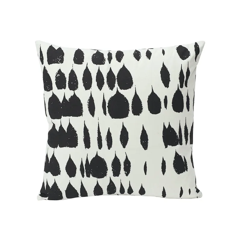 Queen of Spain Pillow – Black