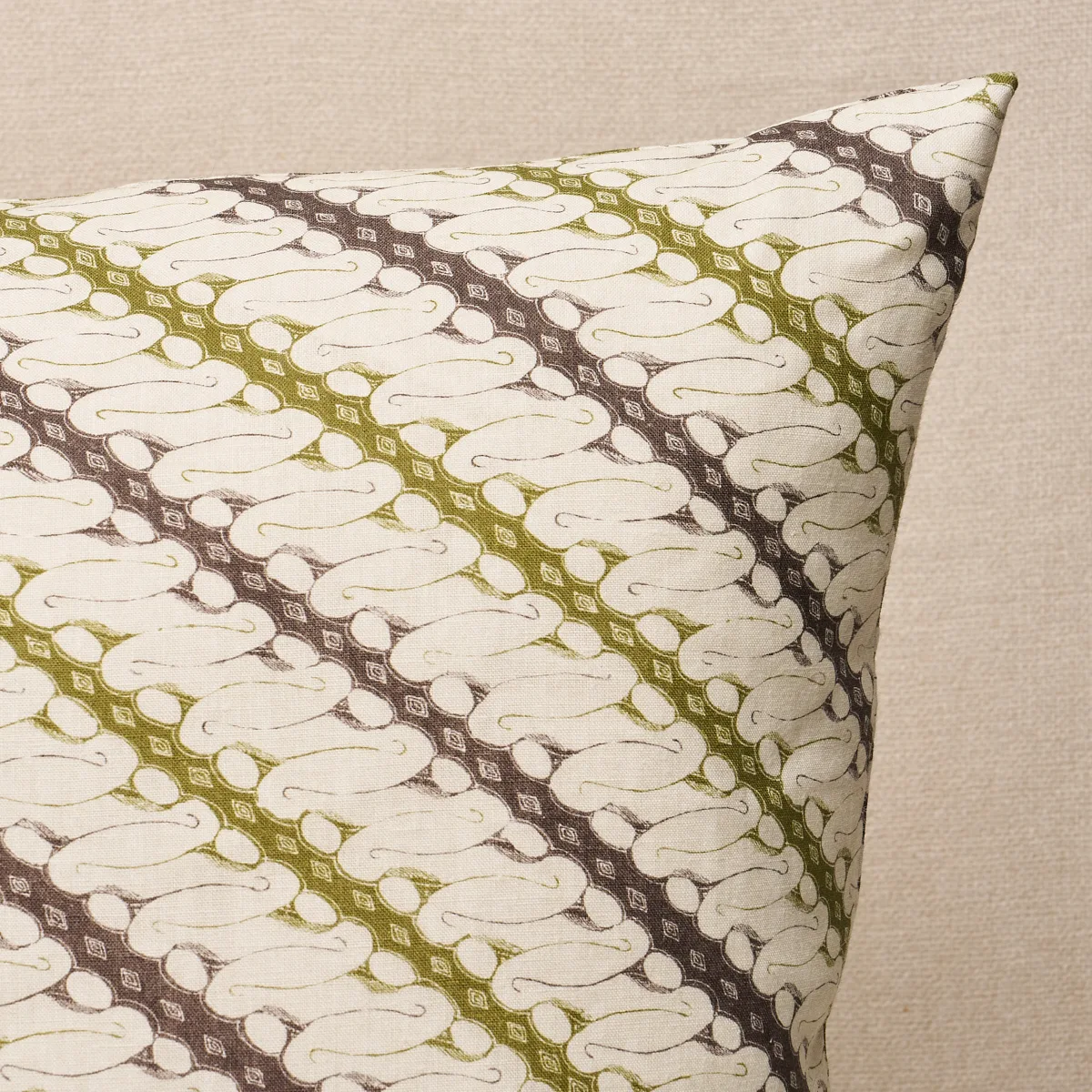 Schumacher Ronnie Pillow in Green (SO18205006)