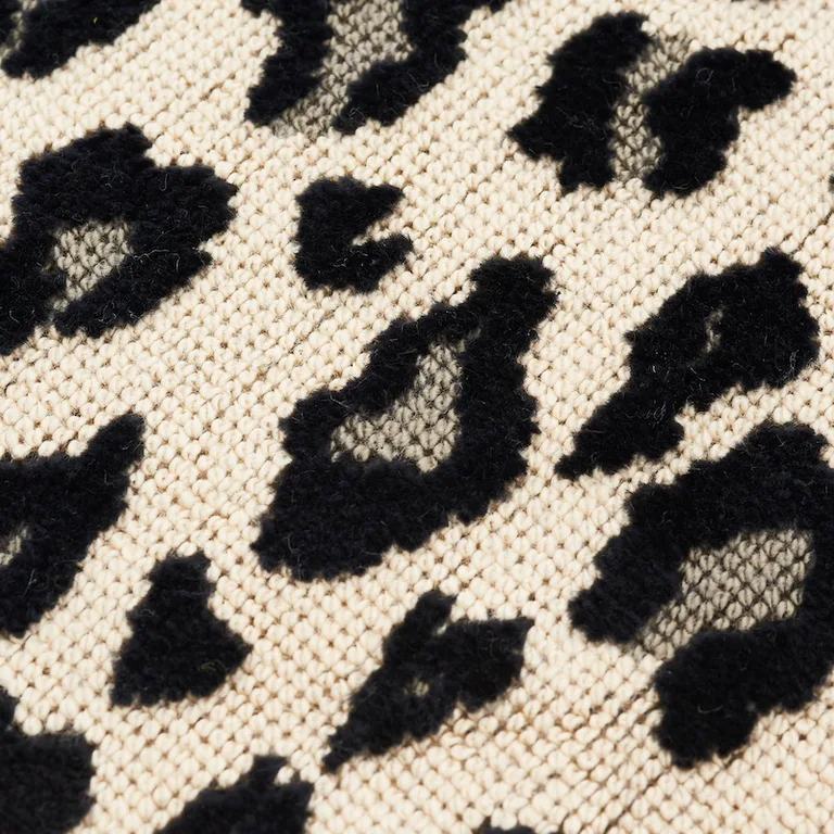 Schumacher Safari Épinglé Pillow in Snow Leopard