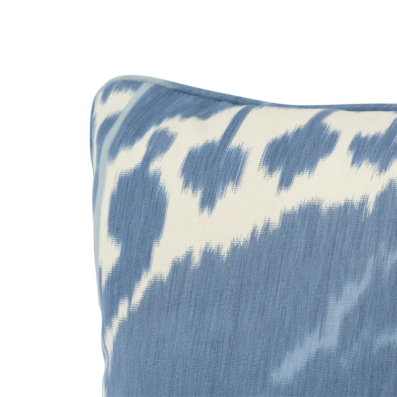 Schumacher Samarkand Ikat Pillow in Porcelain (SO17606205)