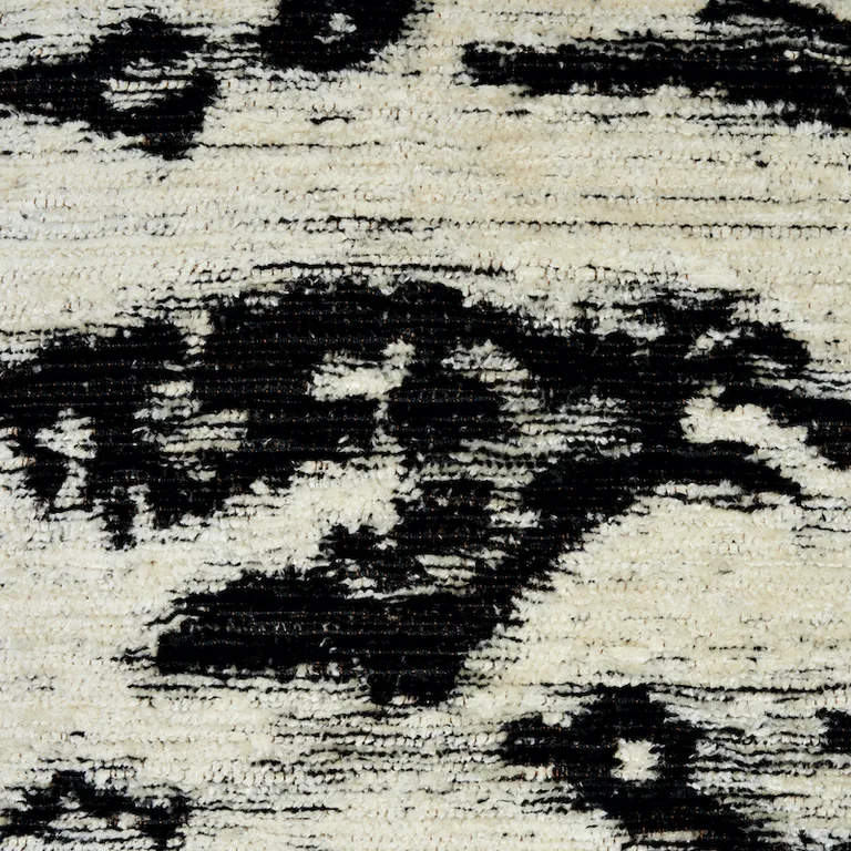 Schumacher Serengeti Pillow in Tigre Blanc (SO6890111)