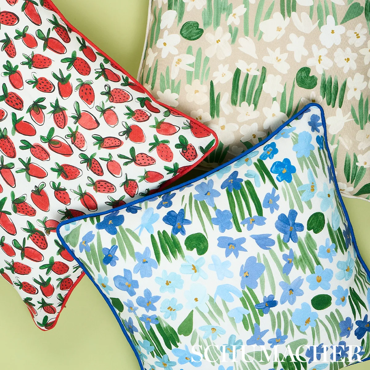 SO18219004 | Shortcake I/O Pillow - Red Schumacher Shortcake I/O Pillow in Red (SO18219004)