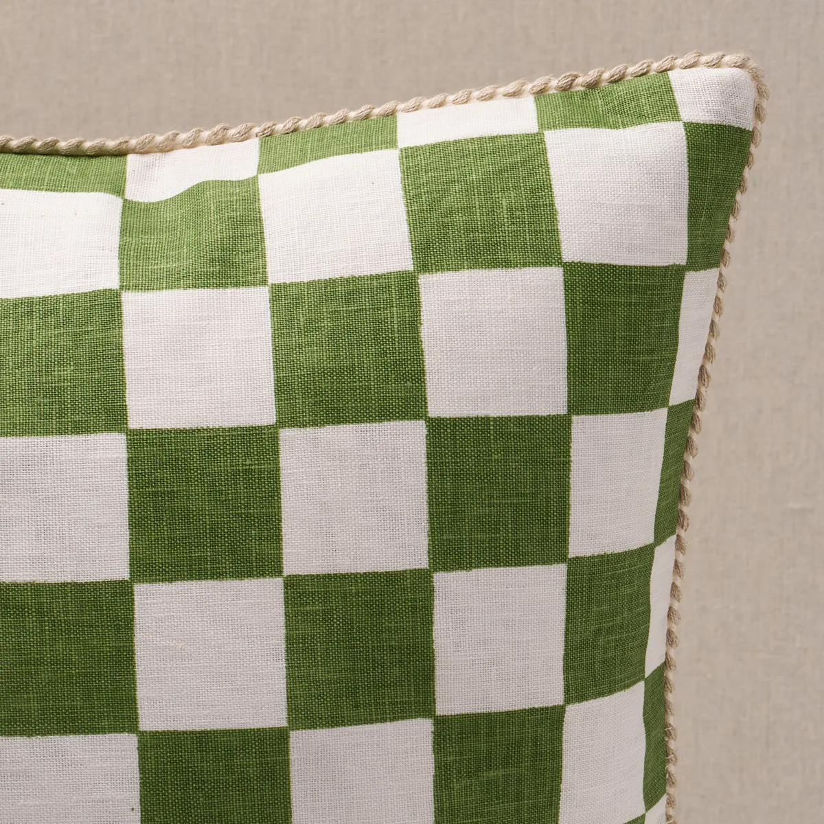 SO253005 | Small Checkers 20" Pillow - Thyme Schumacher Small Checkers 20" Pillow in Thyme (SO253005)