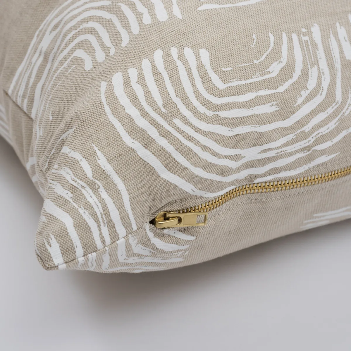 Schumacher Squiggles Pillow in White (SO0002506)