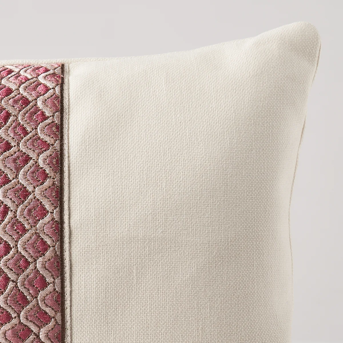 SO8089112 | Sunrise Embroidery Pillow - Pink Schumacher Sunrise Embroidery Pillow in Pink (SO8089112)