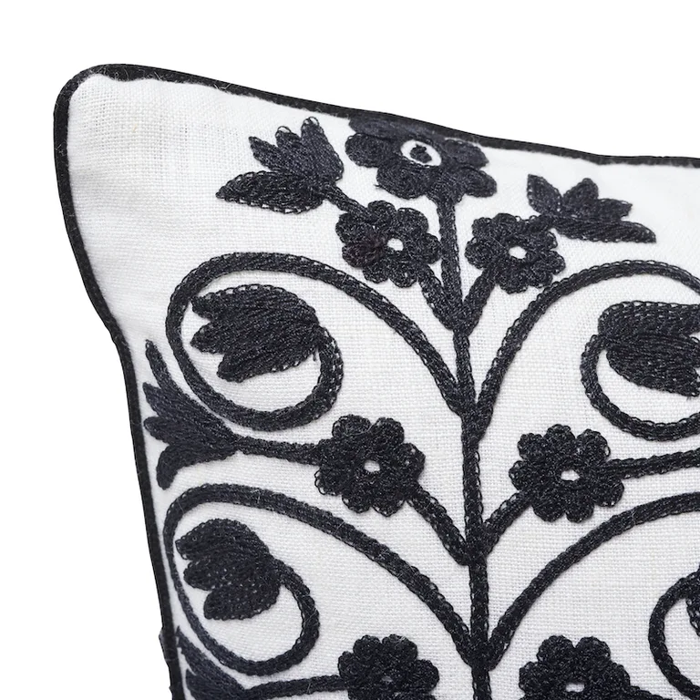 Schumacher Talitha Pillow in Blackwork (SO7209004)