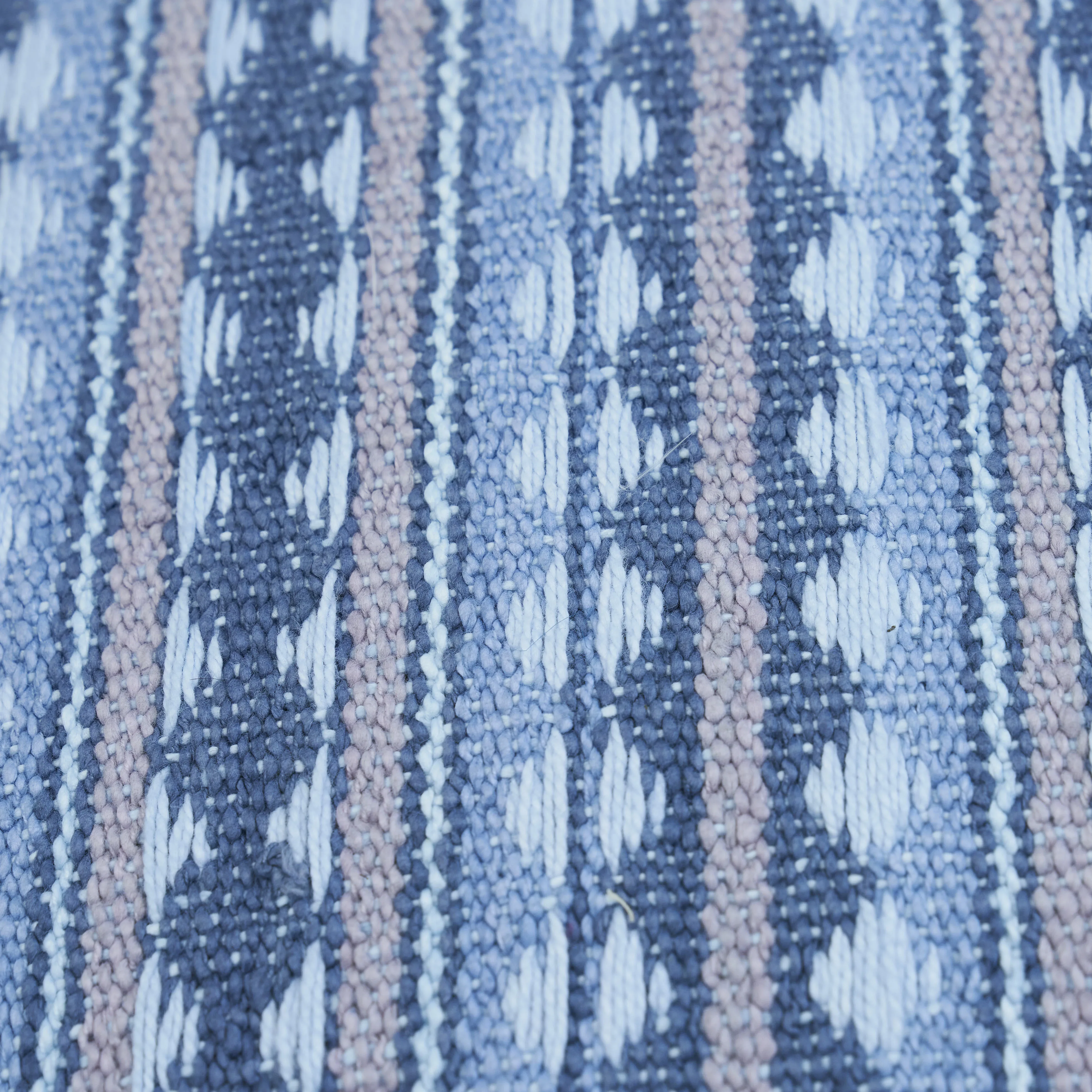 SO7908006 | Tarnby Stripe Pillow - Sky Schumacher Tarnby Stripe Pillow in Sky (SO7908006)