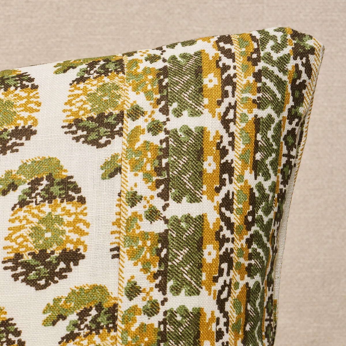 Schumacher Terry Pillow in Ochre & Green (SO18206218)